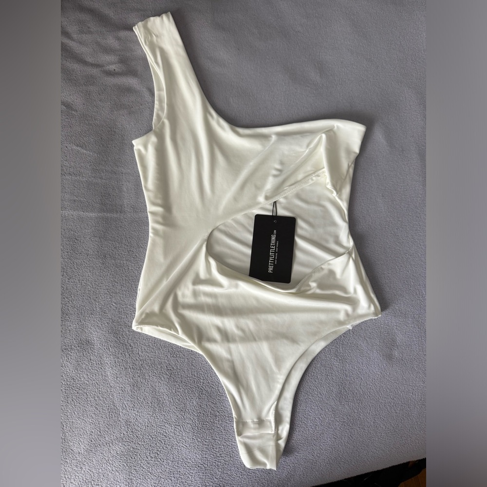 Pretty Little Thing One Shoulder Cut Out Bodysuit